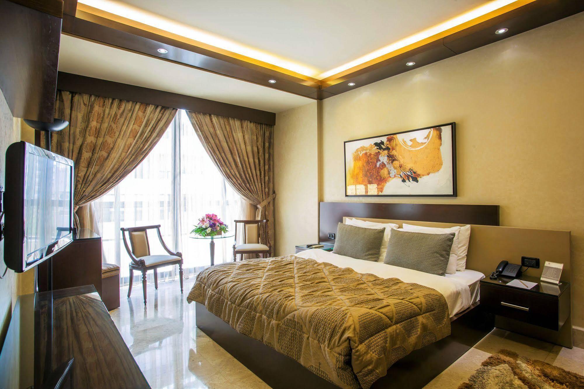 Imperial Suites Hotel Beirut Exterior photo