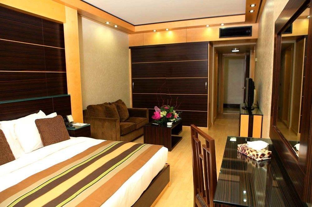 Imperial Suites Hotel Beirut Exterior photo