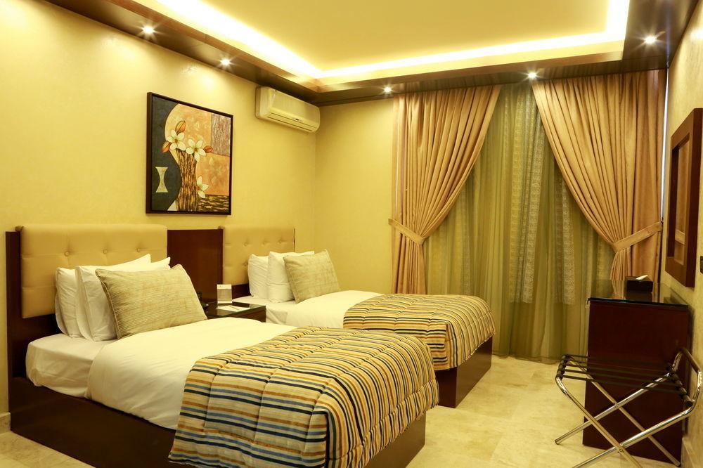 Imperial Suites Hotel Beirut Exterior photo