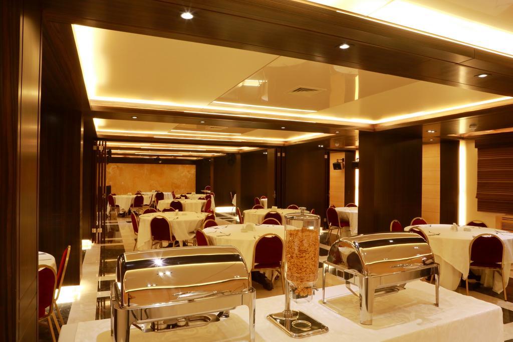 Imperial Suites Hotel Beirut Exterior photo