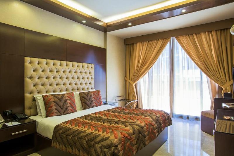 Imperial Suites Hotel Beirut Exterior photo