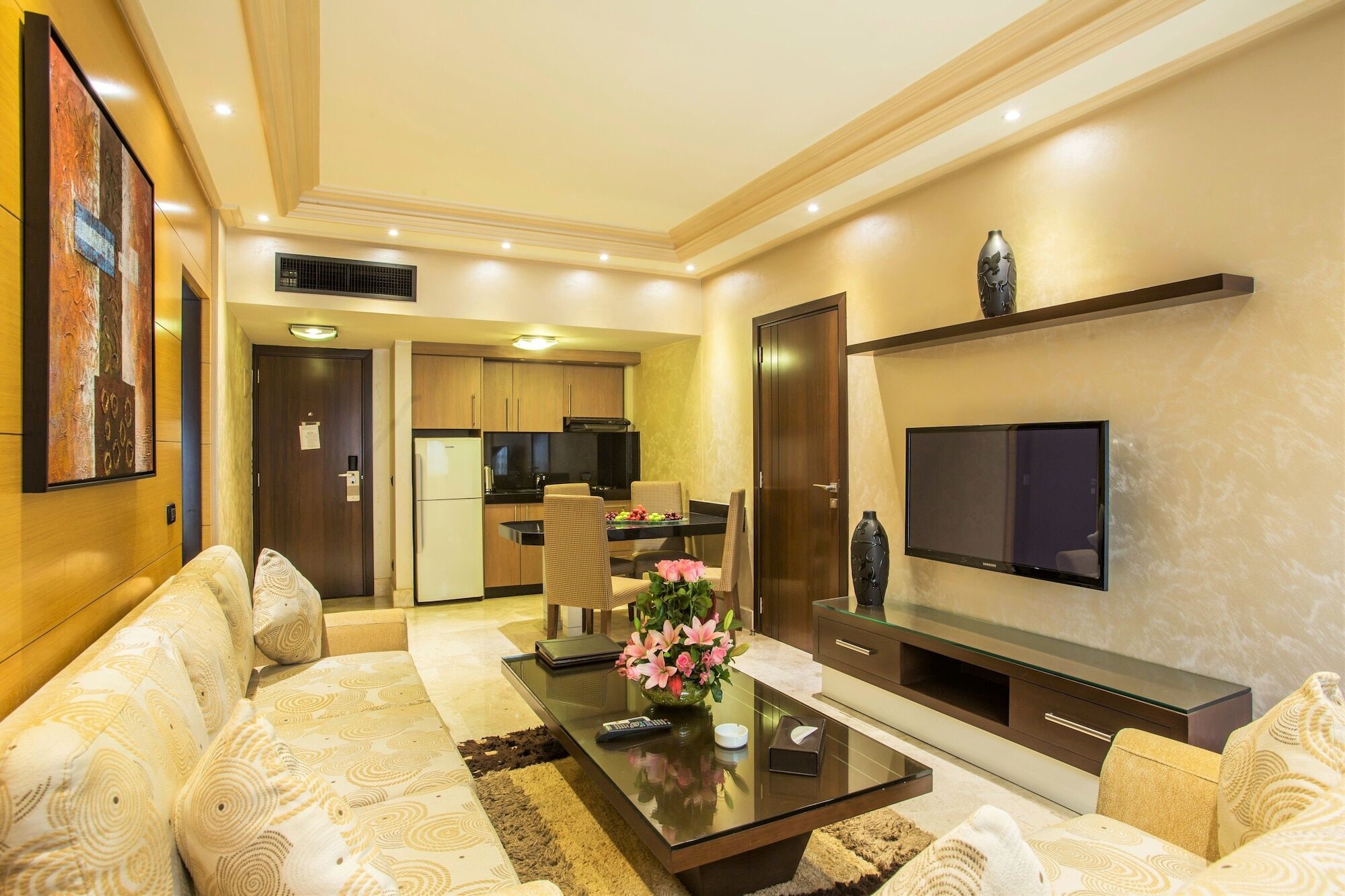 Imperial Suites Hotel Beirut Exterior photo