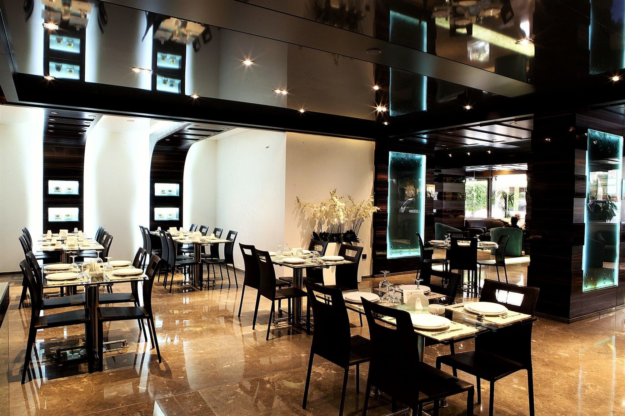 Imperial Suites Hotel Beirut Exterior photo